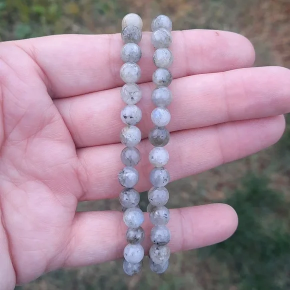 Labradorite 6mm Bracelet - Picture 4 of 5